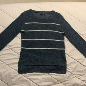 BLUE Saks Fifth Avenue Long Sleeve Sweater Size M